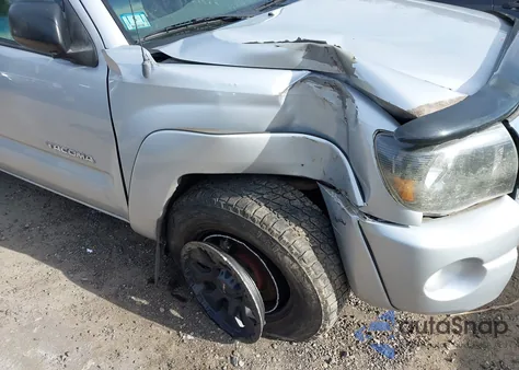 2005 Toyota Tacoma Base V6 z USA, uszkodzony, nr VIN 5TELU42N35Z112042